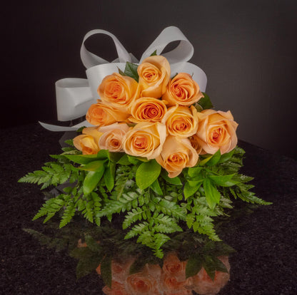  12 Roses / Hand-Tied / Basic