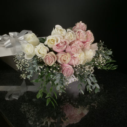  24 Roses / Boxed / Fancy